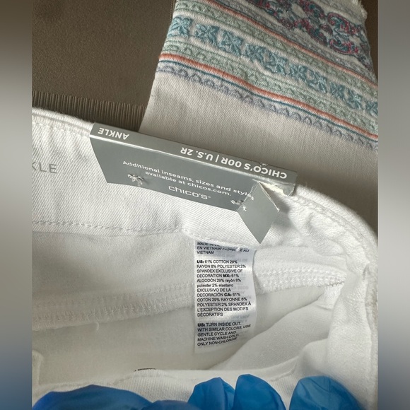 New Chico’s white pull on ankle jegging legging,  US size 2 R , Chico’s size 00R - Picture 3 of 10